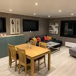 Lom Apartment *